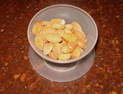 Almonds are a good source of riboflavin